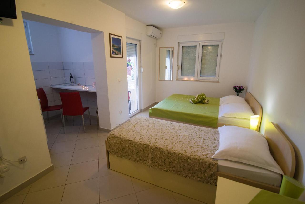 Apartmani Santic Baška Voda Kültér fotó